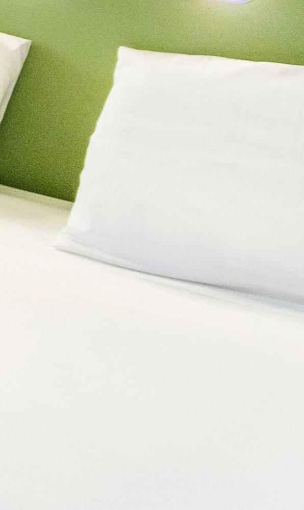 昂古莱姆中心宜必思快捷酒店 外观 照片
