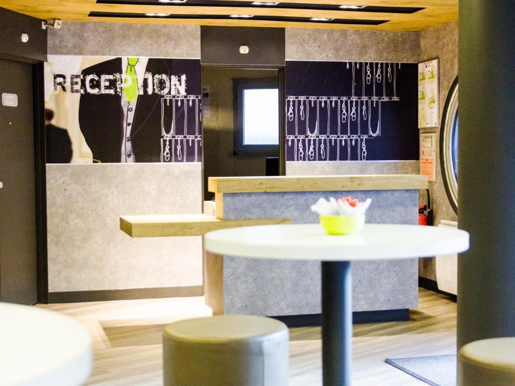昂古莱姆中心宜必思快捷酒店 外观 照片